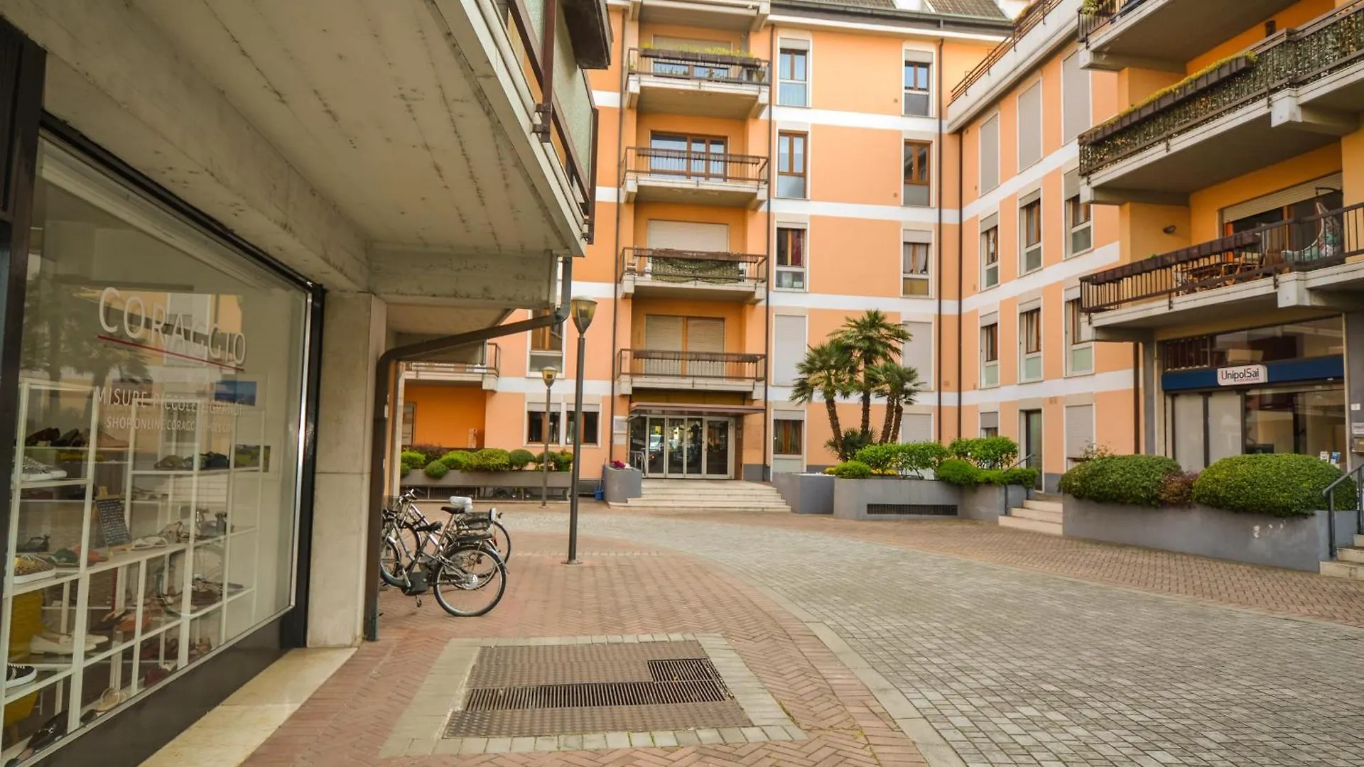 Apartment Appartamento Elisa Desenzano del Garda Italy
